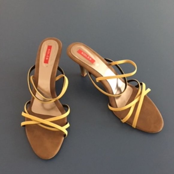 yellow sandals size 10